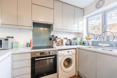 2 bedroom terraced house for sale, Monks Crescent, Addlestone