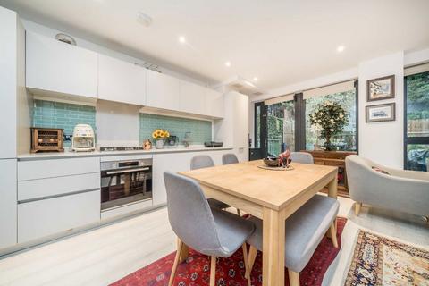 3 bedroom flat for sale, Indigo Square, Surbiton KT6