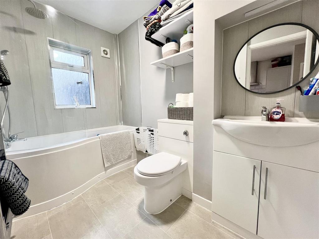 Ground floor bathroom
