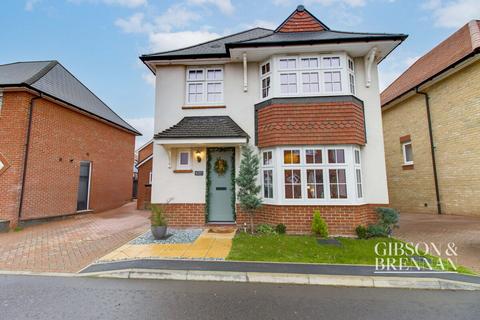 3 bedroom detached house for sale, Pittman Drive, Basildon, SS16