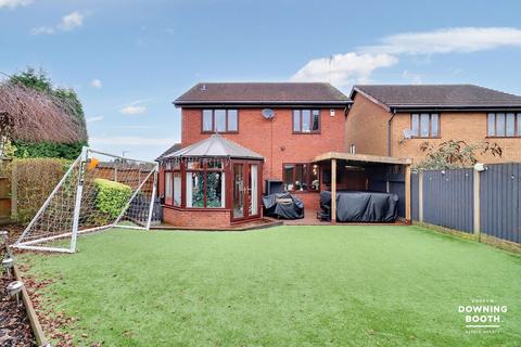 4 bedroom detached house for sale, Yew Close, Rugeley WS15