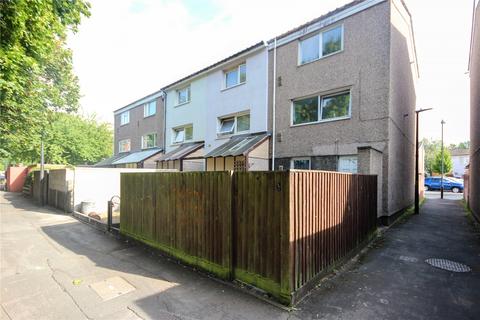 3 bedroom end of terrace house to rent, Hayes Close, Bristol BS2