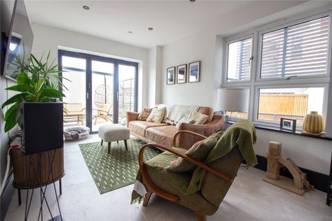 3 bedroom end of terrace house for sale, Charterhouse Yard, Bristol BS5