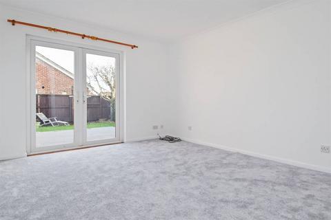 8 Rye Walk, Herne Bay, CT6 7XD