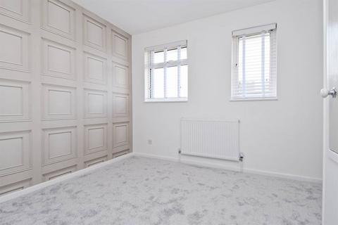 8 Rye Walk, Herne Bay, CT6 7XD
