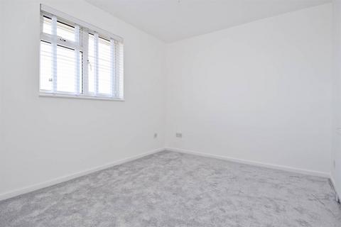 8 Rye Walk, Herne Bay, CT6 7XD