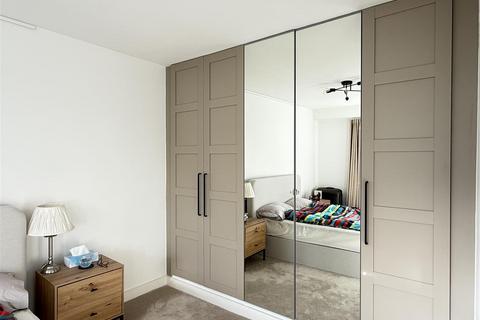 1 bedroom flat for sale, Devonport, Randor Place, London W2