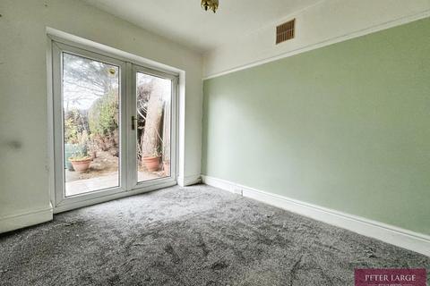12 Hadley Crescent, Rhyl, LL18 4AU