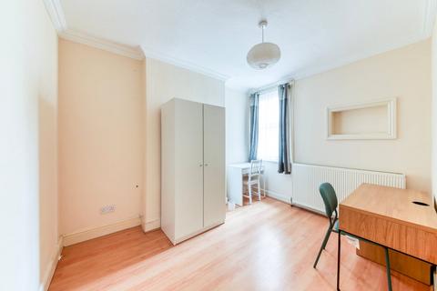 117 Penshurst Road, Thornton Heath, CR7 7EF