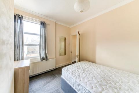 117 Penshurst Road, Thornton Heath, CR7 7EF