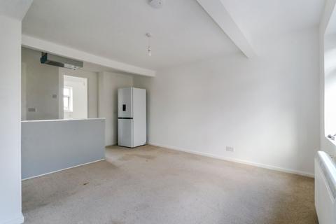 1 bedroom flat for sale, Salisbury Court, EN2