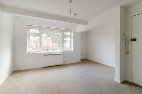 1 bedroom flat for sale, Salisbury Court, EN2