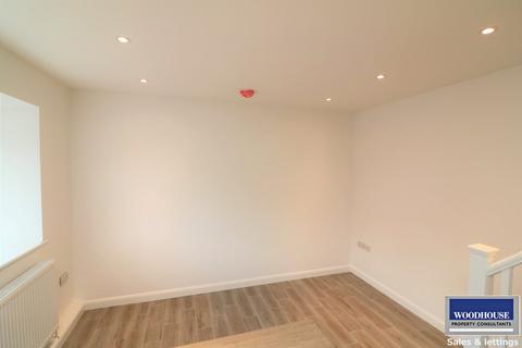 1 bedroom end of terrace house to rent, Leaforis Road, Cheshunt EN7