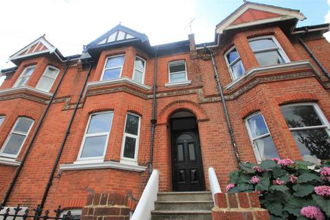 4 bedroom semi-detached house to rent, Hartington Road, Brighton