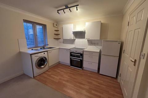 1 bedroom flat to rent, Oake Woods, Gillingham. SP8 4QS