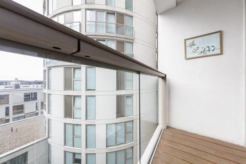 1 bedroom apartment to rent, Millharbour, London E14