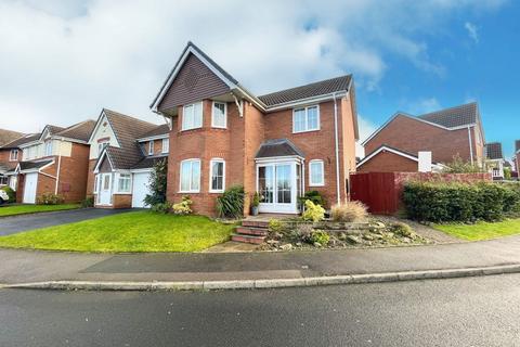 4 bedroom detached house for sale, View Point, Oldbury B69