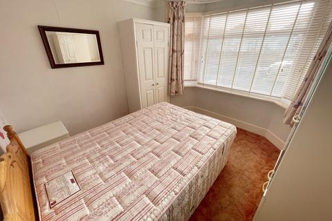 18 Bascott Road, Bournemouth, BH11 8RH