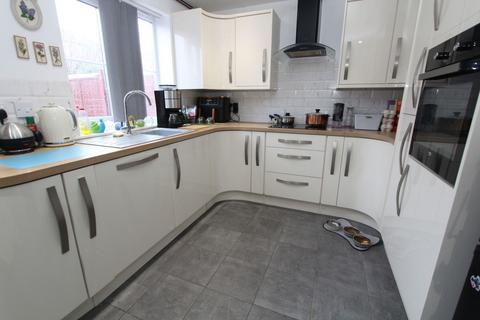 38 The Breeze, Brierley Hill, DY5 3AG