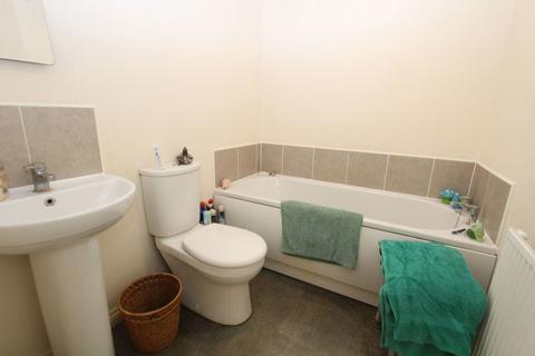 38 The Breeze, Brierley Hill, DY5 3AG