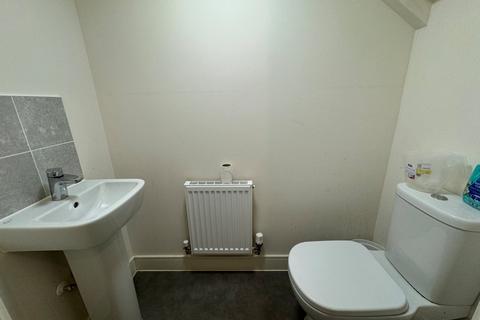 3 bedroom terraced house to rent, Trussell Way, Cawston, Rugby, Warwickshire, CV22