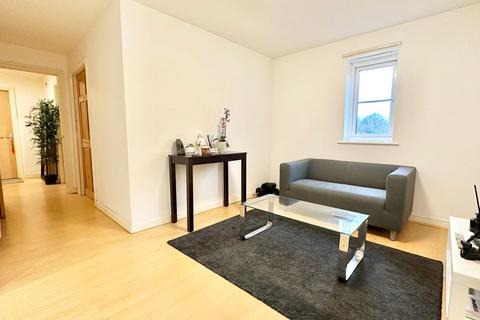 3 bedroom flat for sale, Ottawa Court, Broxbourne EN10