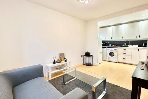 3 bedroom flat for sale, Ottawa Court, Broxbourne EN10