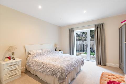 2 bedroom bungalow for sale, Adel Manor Gardens, Leeds, West Yorkshire, LS16