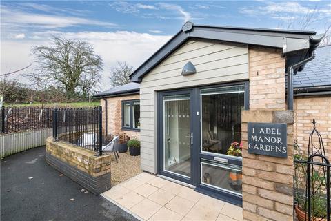 2 bedroom bungalow for sale, Adel Manor Gardens, Leeds, West Yorkshire, LS16