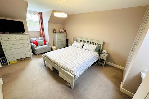 63 Station Road, Hambleton, Selby, YO8 9HY