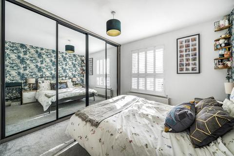 1 bedroom flat for sale, Tomlinson Close, Chiswick