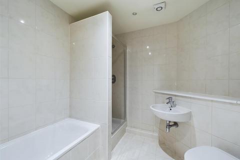 2 bedroom maisonette to rent, The Spinney, Solihull B91