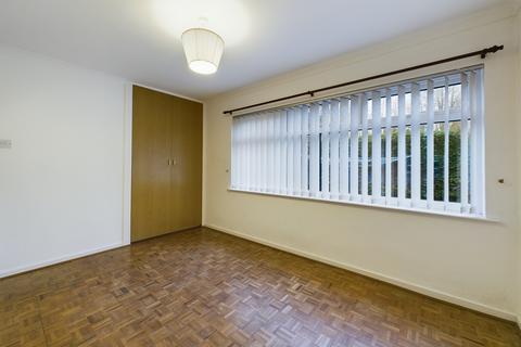 2 bedroom ground floor maisonette for sale, Heol Lewis, Rhiwbina, Cardiff. CF14