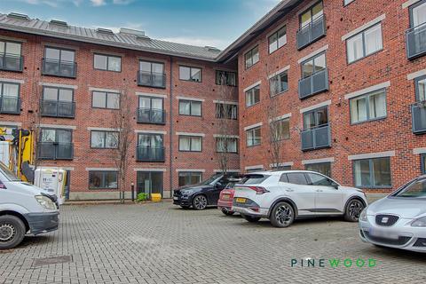 2 bedroom apartment to rent, Markham Quay, Chesterfield S41