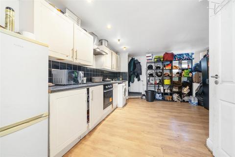 undefined, Maple Road, London, SE20