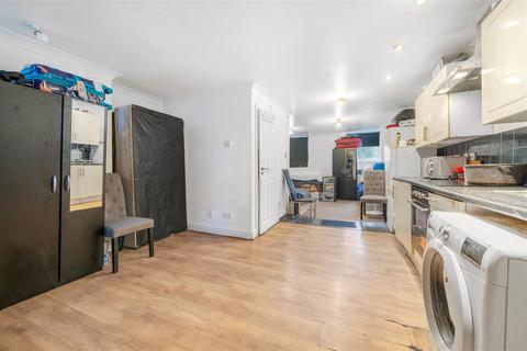 undefined, Maple Road, London, SE20