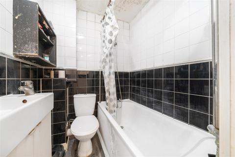 undefined, Maple Road, London, SE20