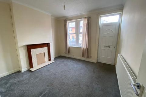 2 bedroom terraced house to rent, Bennett Street, Long Eaton, NG10