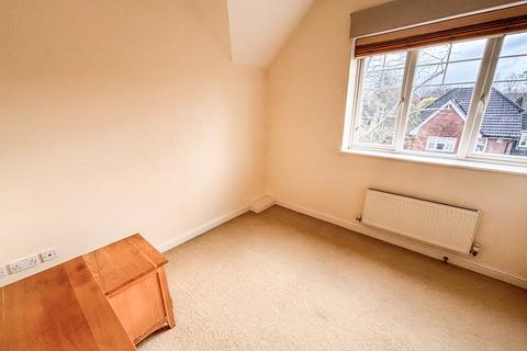 10 Ashdene Gardens, Reading, RG30 2EP