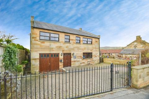 5 bedroom detached house for sale, Coach Road, Whitby YO22