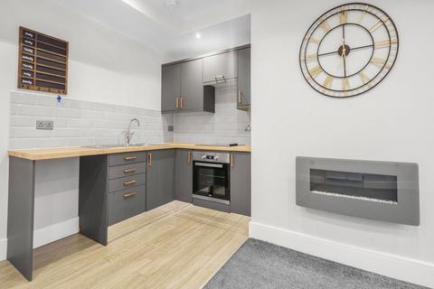 undefined, Leeds LS8