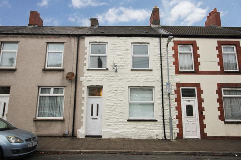 3 bedroom terraced house to rent, Pearl Street, Adamsdown, CF24 1PJ