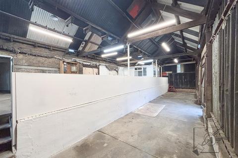 Warehouse to rent, Canal Road, Higham, Rochester