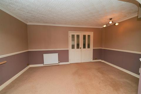 3 bedroom end of terrace house for sale, Woodlands Road, Hull