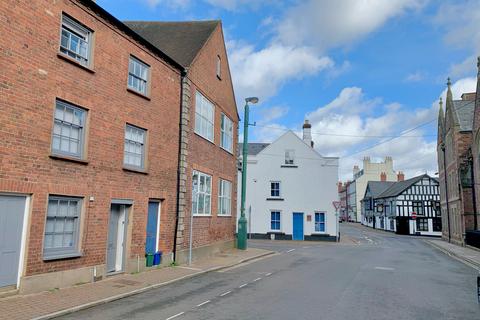 4 bedroom terraced house to rent, Almshouse Street, Monmouth, Monmouthshire NP25