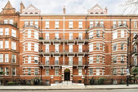 3 bedroom apartment to rent, London SW5