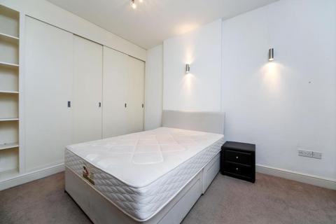 1 bedroom flat to rent, West Cromwell Road, London SW5