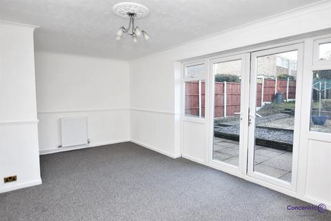 117 Glenthorne Drive, Walsall, WS6 7DD