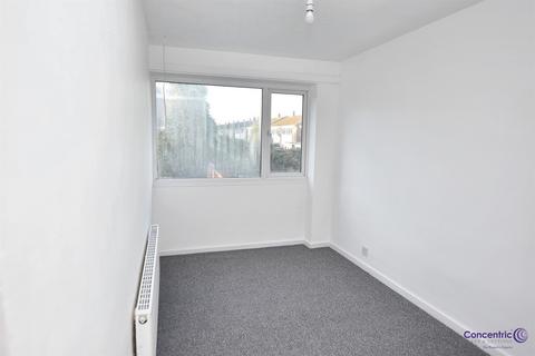 117 Glenthorne Drive, Walsall, WS6 7DD