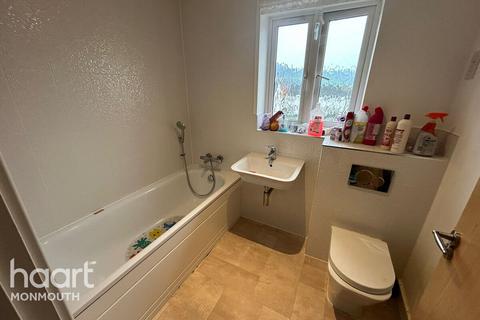 3 bedroom terraced house for sale, Old School Lane, Monmouth